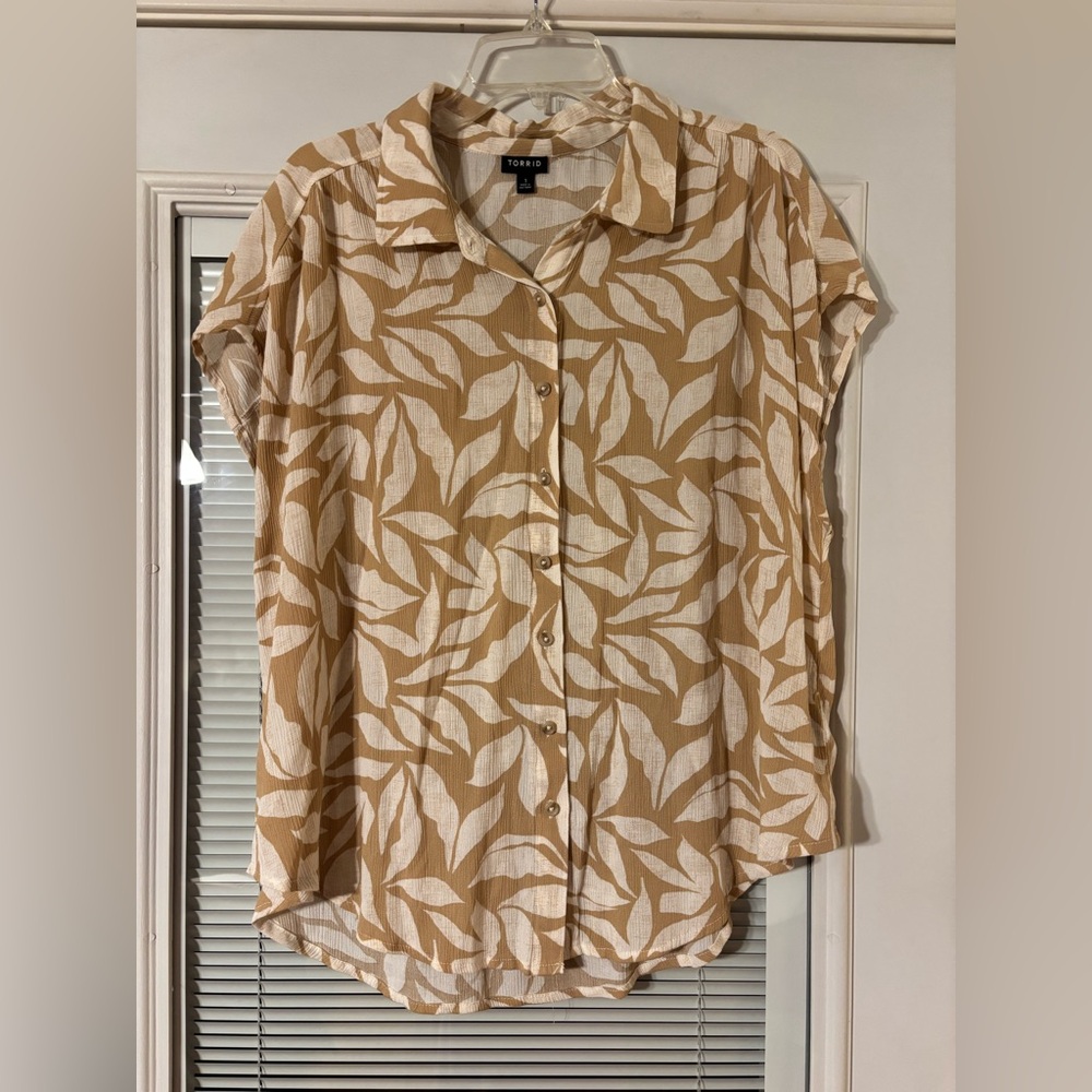 Torrid Beige Leaf Pattern Button-Down Shirt - image 1